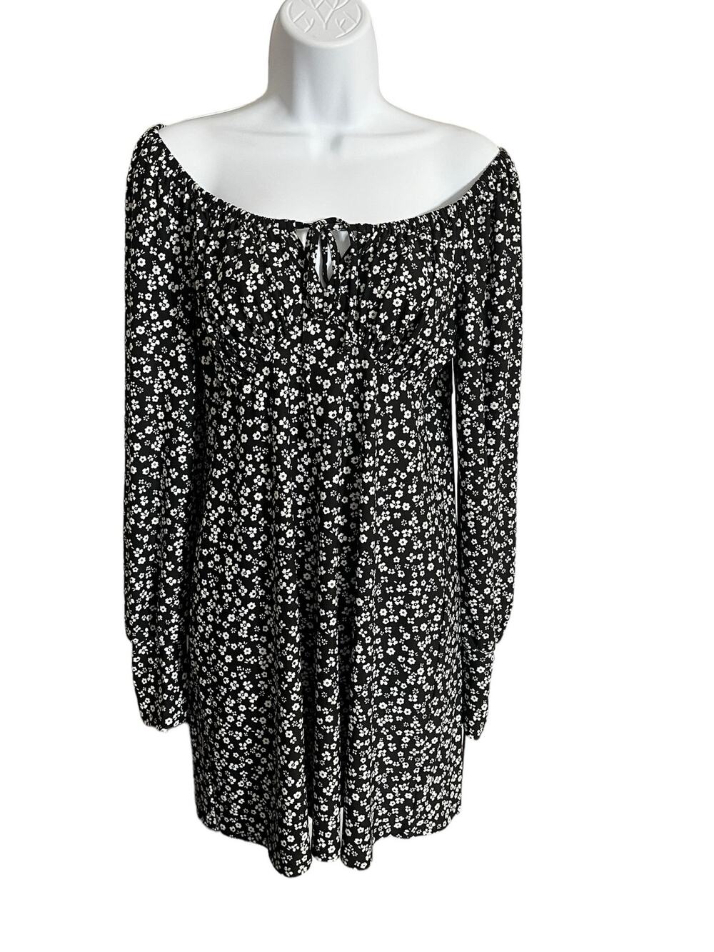 As U Wish black white floral long sleeve off the shoulder mini dress medium NWT